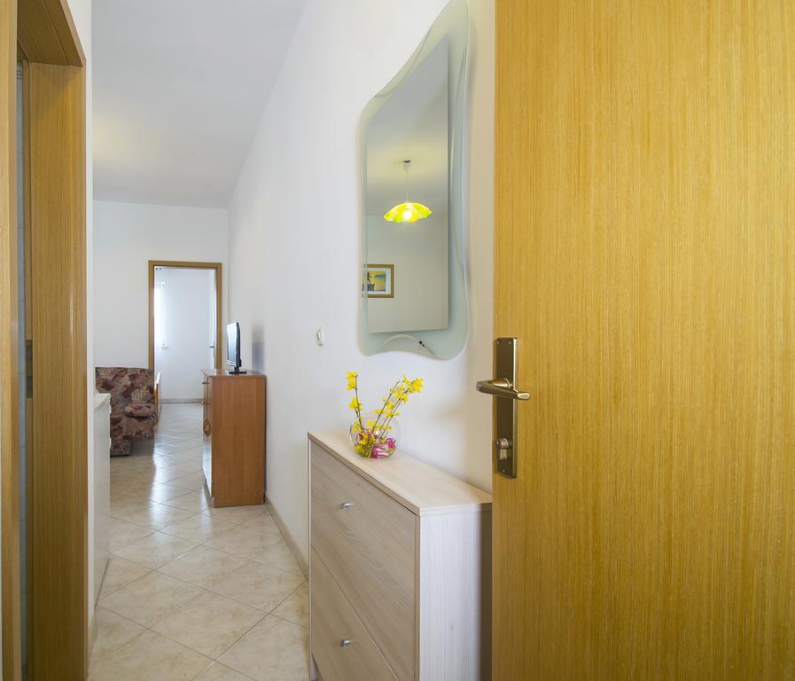 Apartments Iris ราบัซ ภายนอก รูปภาพ